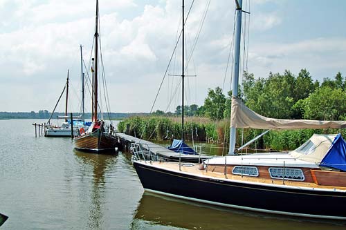 zurück - Hafen an der Barthe in Pruchten