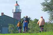 Radfahren auf dem Ostseedeich bei Wustrow